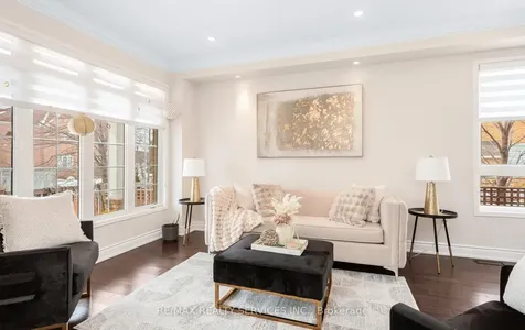 4829 St. Martin Mews Mississauga ON L5M 7J9