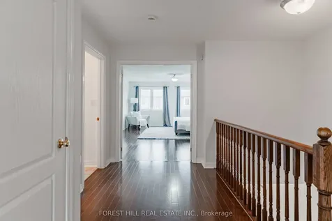 2019 Trawden Way Oakville ON L6M 0M3