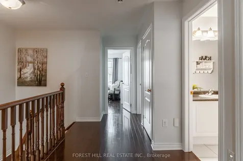 2019 Trawden Way Oakville ON L6M 0M3