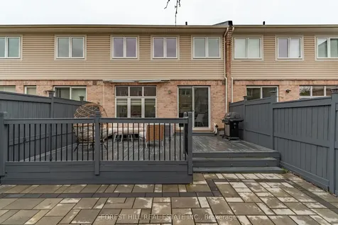2019 Trawden Way Oakville ON L6M 0M3