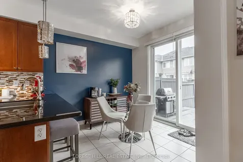 2019 Trawden Way Oakville ON L6M 0M3