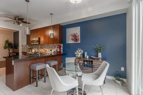 2019 Trawden Way Oakville ON L6M 0M3