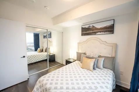 2450 Old Bronte Road W Oakville ON L6M 5P6