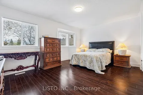 5255 Guildwood Way Mississauga ON L5R 4A9