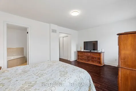5255 Guildwood Way Mississauga ON L5R 4A9