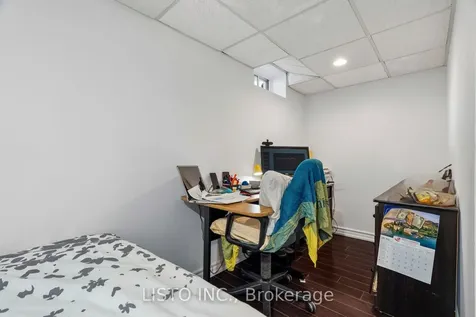 5255 Guildwood Way Mississauga ON L5R 4A9