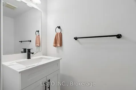5255 Guildwood Way Mississauga ON L5R 4A9