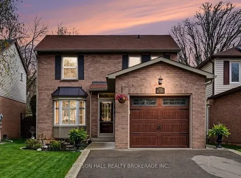 2122 Hunt Crescent Burlington ON L7M 2P3