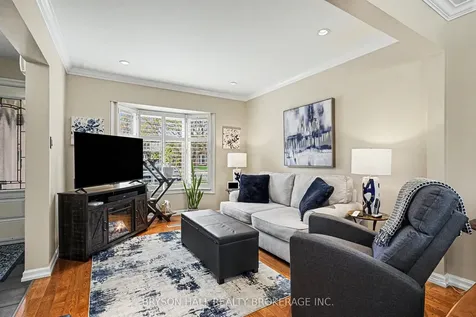 2122 Hunt Crescent Burlington ON L7M 2P3