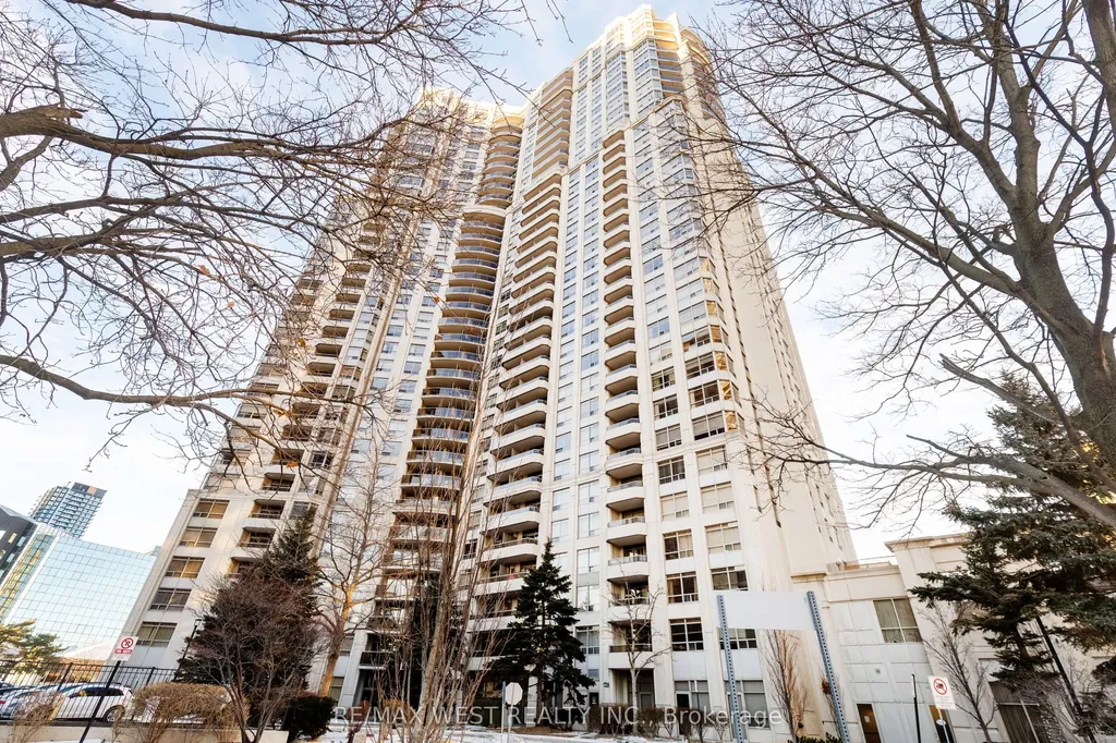 35 Kingsbridge Garden Circle Mississauga ON L5R 3Z5