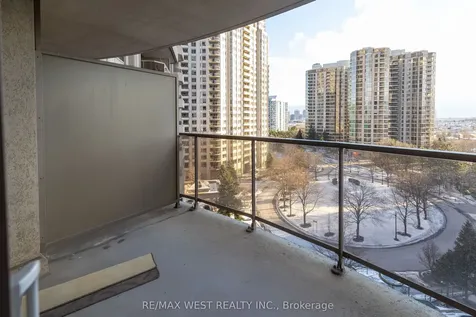 35 Kingsbridge Garden Circle Mississauga ON L5R 3Z5