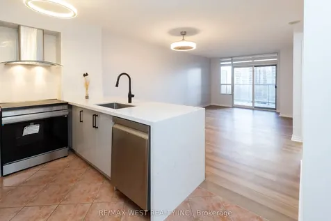 35 Kingsbridge Garden Circle Mississauga ON L5R 3Z5