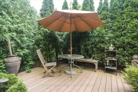5224 Thornburn Drive Burlington ON L7L 6R4