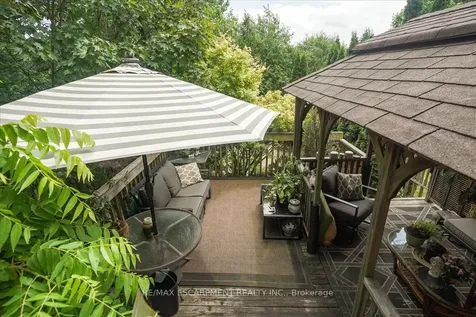 5224 Thornburn Drive Burlington ON L7L 6R4
