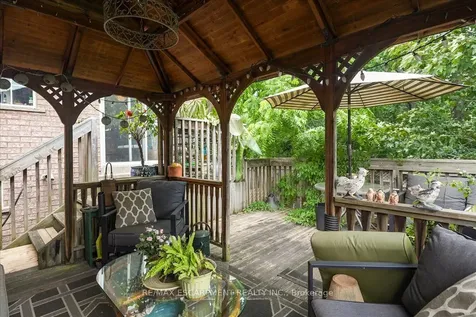 5224 Thornburn Drive Burlington ON L7L 6R4