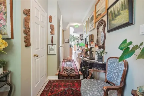 5224 Thornburn Drive Burlington ON L7L 6R4