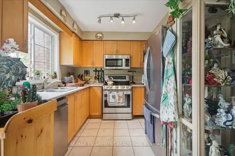 5224 Thornburn Drive Burlington ON L7L 6R4