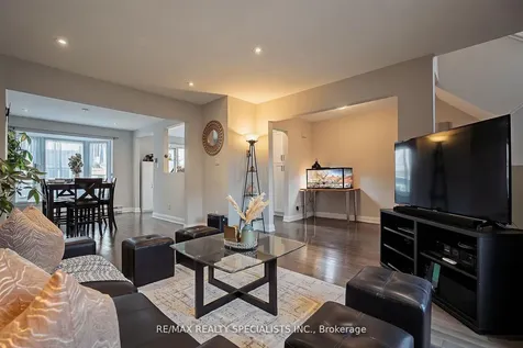 6780 Formentera Avenue Mississauga ON L5N 2L1