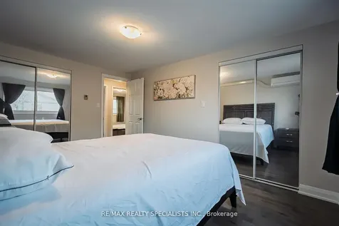 6780 Formentera Avenue Mississauga ON L5N 2L1