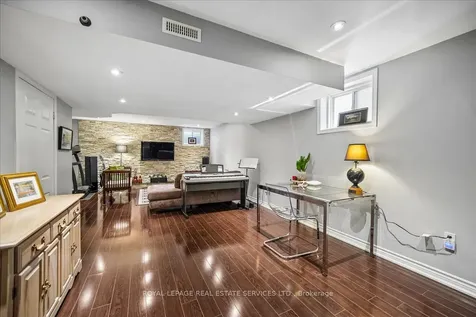 693 Savoline Boulevard Milton ON L9T 0N2