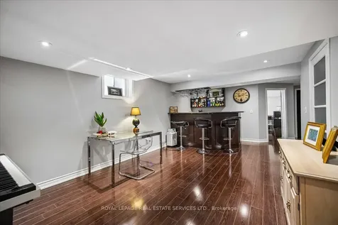 693 Savoline Boulevard Milton ON L9T 0N2