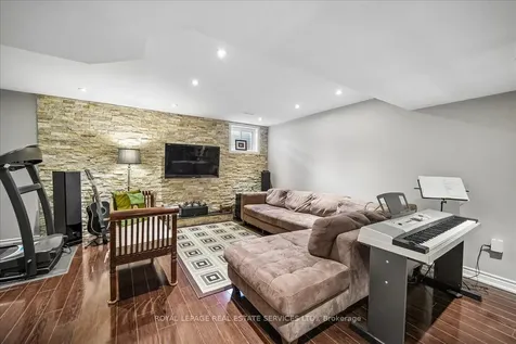 693 Savoline Boulevard Milton ON L9T 0N2