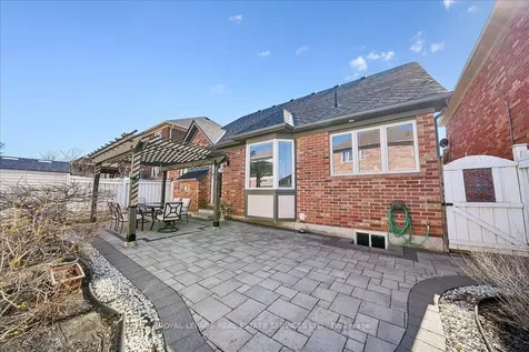 693 Savoline Boulevard Milton ON L9T 0N2