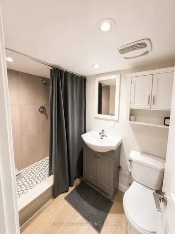 112 Silverthorn Avenue Toronto ON M6N 3J9