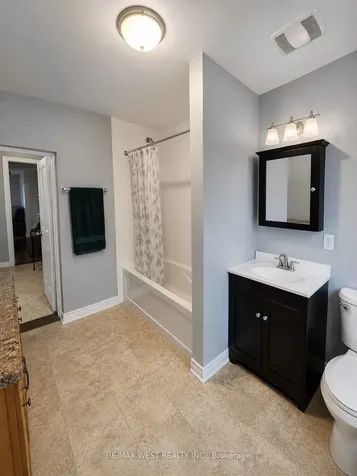 112 Silverthorn Avenue Toronto ON M6N 3J9