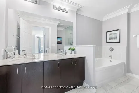 1135 Royal York Road Toronto ON M9A 0C3