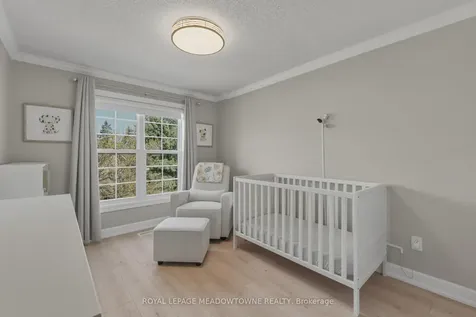 2272 Mowat Avenue Oakville ON L6H 5L8