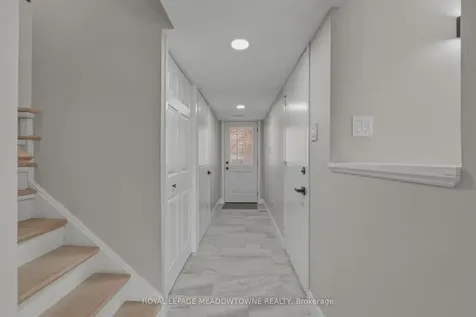 2272 Mowat Avenue Oakville ON L6H 5L8