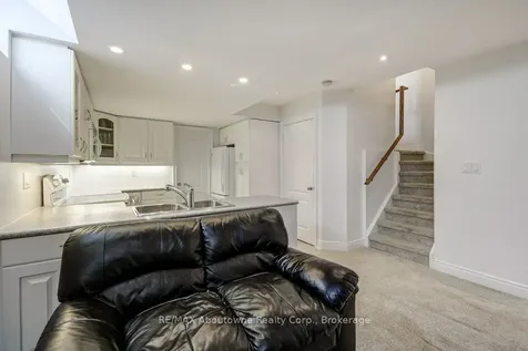 2454 Greenwich Drive Oakville ON L6M 0R8