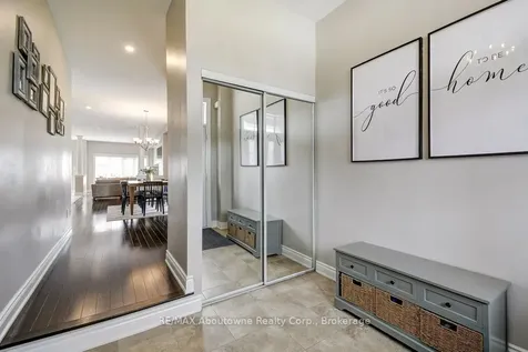 2454 Greenwich Drive Oakville ON L6M 0R8