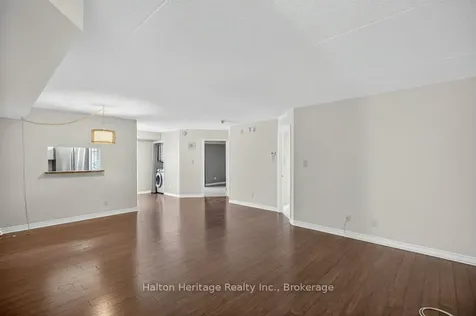 2010 Cleaver Avenue Burlington ON L7M 4C1