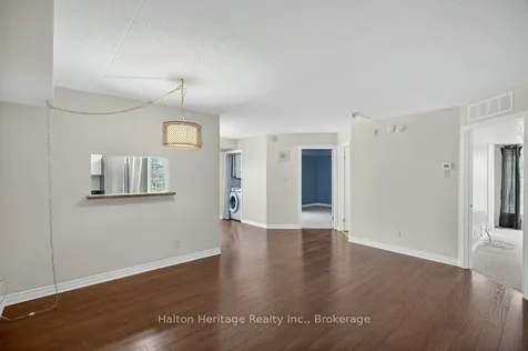 2010 Cleaver Avenue Burlington ON L7M 4C1