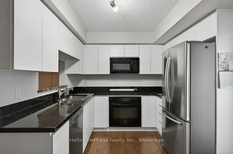 2010 Cleaver Avenue Burlington ON L7M 4C1