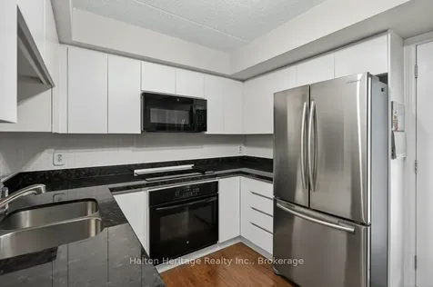 2010 Cleaver Avenue Burlington ON L7M 4C1