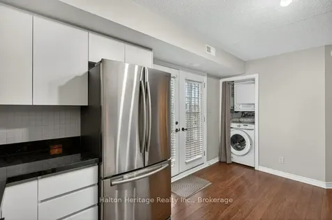 2010 Cleaver Avenue Burlington ON L7M 4C1