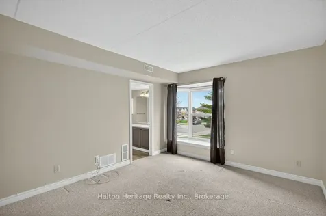 2010 Cleaver Avenue Burlington ON L7M 4C1