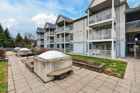 2010 Cleaver Avenue Burlington ON L7M 4C1