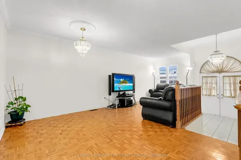 112 Cresthaven Road Brampton ON L7A 1H8