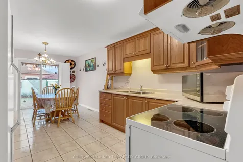 112 Cresthaven Road Brampton ON L7A 1H8