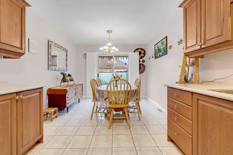 112 Cresthaven Road Brampton ON L7A 1H8