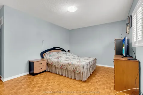112 Cresthaven Road Brampton ON L7A 1H8