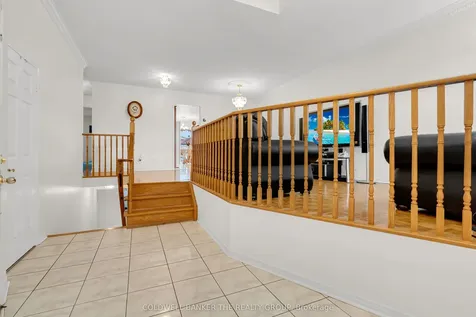 112 Cresthaven Road Brampton ON L7A 1H8