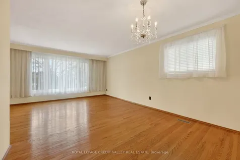 20 Willis Drive Brampton ON L6W 1A9