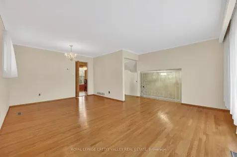 20 Willis Drive Brampton ON L6W 1A9