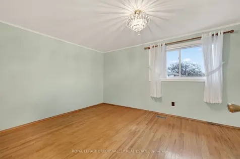 20 Willis Drive Brampton ON L6W 1A9