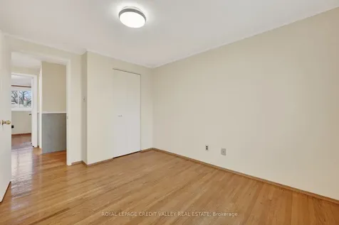 20 Willis Drive Brampton ON L6W 1A9